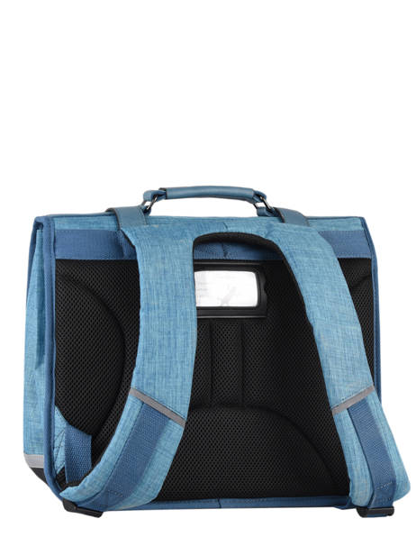 Boekentas 2 Compartimenten Cameleon Blauw vintage color Deze schooltas uit de Vintage collectie van het merk Caméléon heeft een breedte van 35 cm. Ideaal voor de kleuterklas en het eerste leerjaar. Dit model heeft een duidelijke vintage look, dankzij de twee voorvakjes en de riempjes met gesp. Deze boekentas beschikt over twee compartimenten, die schriftjes (24x32 cm) en andere kleine spulletjes kunnen bevatten. Onder de overslagflap bevindt zich ook een uniek opbergvak, met daarin een gratis liniaal! De twee vakjes met rits vooraan zijn ideaal om een snack of zakdoek in op te bergen. Dit model beschikt ook over een naamlabel, en kan makkelijk gesloten worden dankzij een dubbel kliksysteem. Voor optimaal comfort zijn de rugzijde en schouderbandjes extra gewatteerd. Dankzij enkele reflectoren kan uw kind zich ook veilig in het verkeer begeven. Vintage op z'n mooist! ander zicht 7